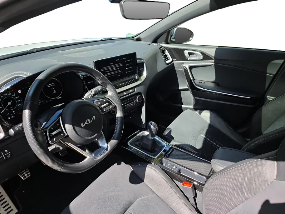 Kia XCeed 1.5 T-GDi GT-Line | Achteruitrijcamera | Parkeersensoren voor en achter | Panorama dak | Stoelverwarming | Apple carplay Android auto
