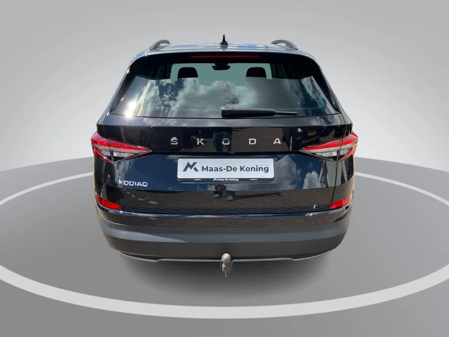 Škoda Kodiaq 1.5 TSI 150PK DSG Business Edition Plus 7p. Navigatie · Trekhaak · 360°Camera + Parkeersensoren ·