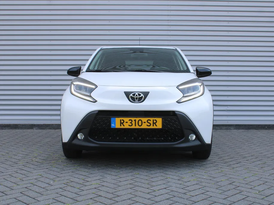Toyota Aygo X 1.0 VVT-i S-CVT first | Camera | Android Auto/Apple Carplay | Cruise | Clima | Automaat | 17' LM |