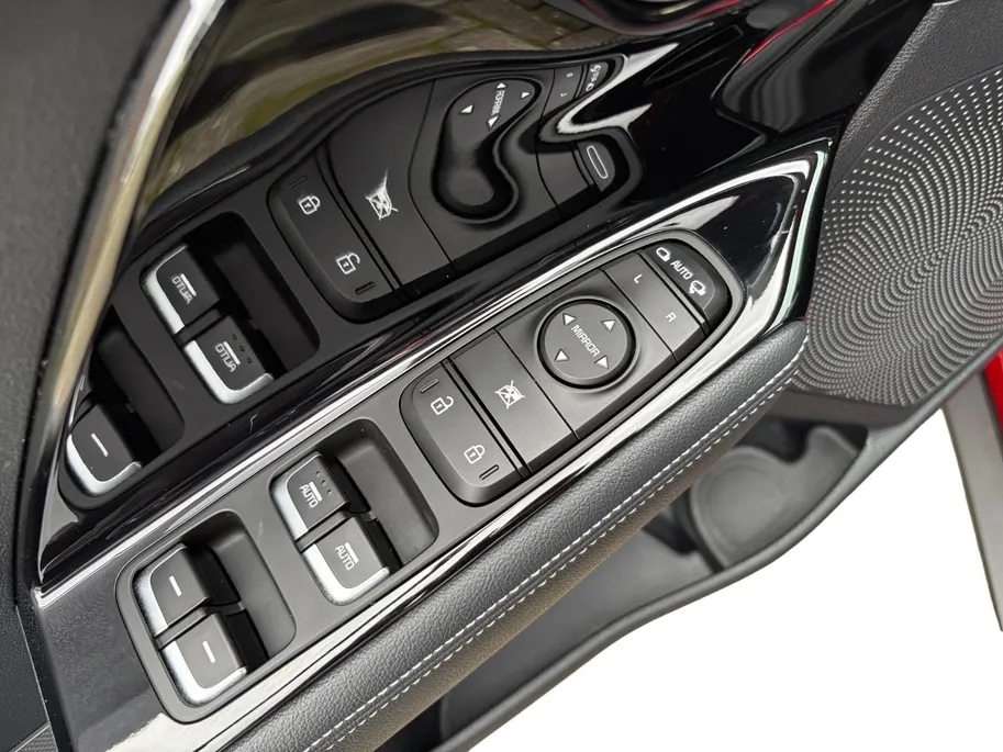 Kia Niro 1.6 GDi Hybrid DynamicPlusLine | Trekhaak | Camera | Stoel/Stuurverwarming | Apple Carplay/Android Auto | Adaptieve Cruise Control |