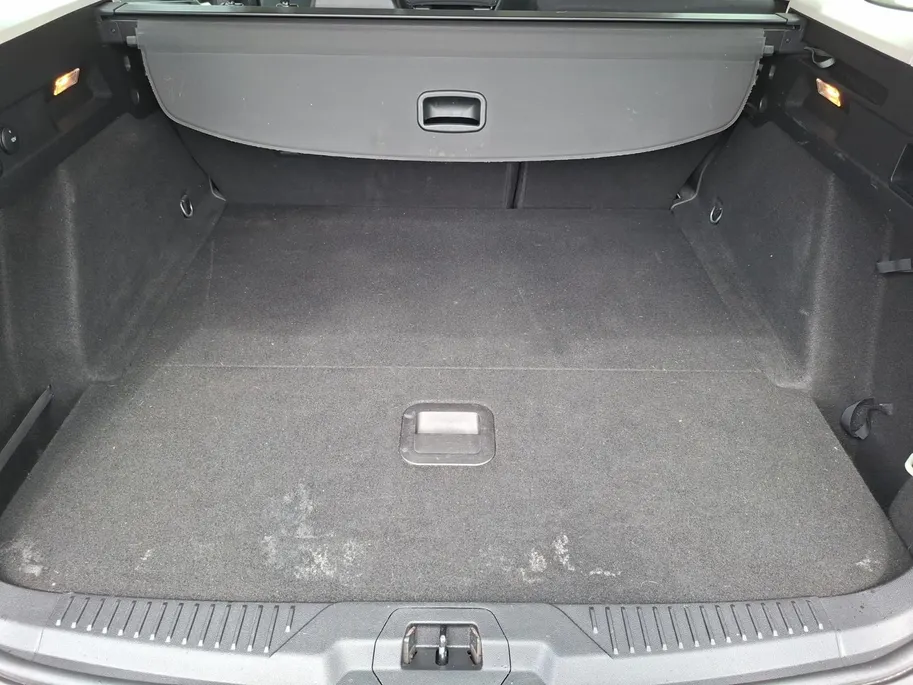 Ford Focus Wagon 1.5 EcoBoost Active Business 150PK Automaat | 1500kg Trekgewicht | Trekhaak | Climate Control | Navigatie | Parkeersensoren | Cruise Control | Keyless Entry
