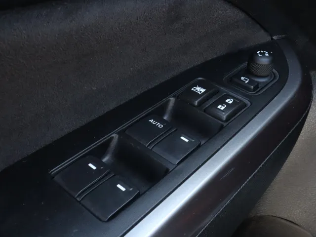Suzuki Vitara 1.5 Hybrid Style | Carplay | All Seasons | Leder