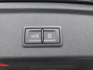 Audi A3 Sportback 40 TFSIe 150kW/204PK S Line · Panoramadak · Leder · Camera · Apple/Android Car Play · Drive select