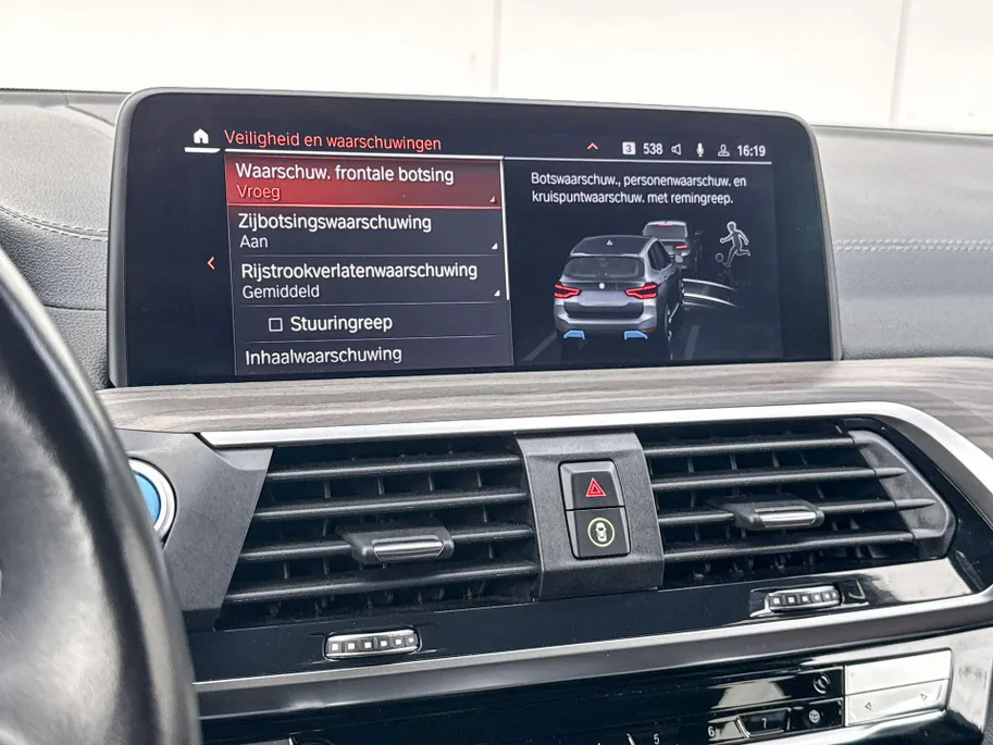 BMW iX3 High Executive