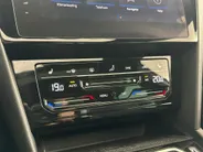 Volkswagen Passat Variant 1.5 TSI R-Line Business + DSG Automaat | Panoramadak | Trekhaak | Elektrische Stoelen