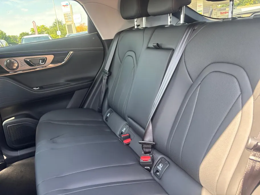 Omoda 5 SHS 1.5 T-GDi SHS-H Premium *Automaat*Navi+360Camera*Lederen Bekleding*SNEL LEVERBAAR!