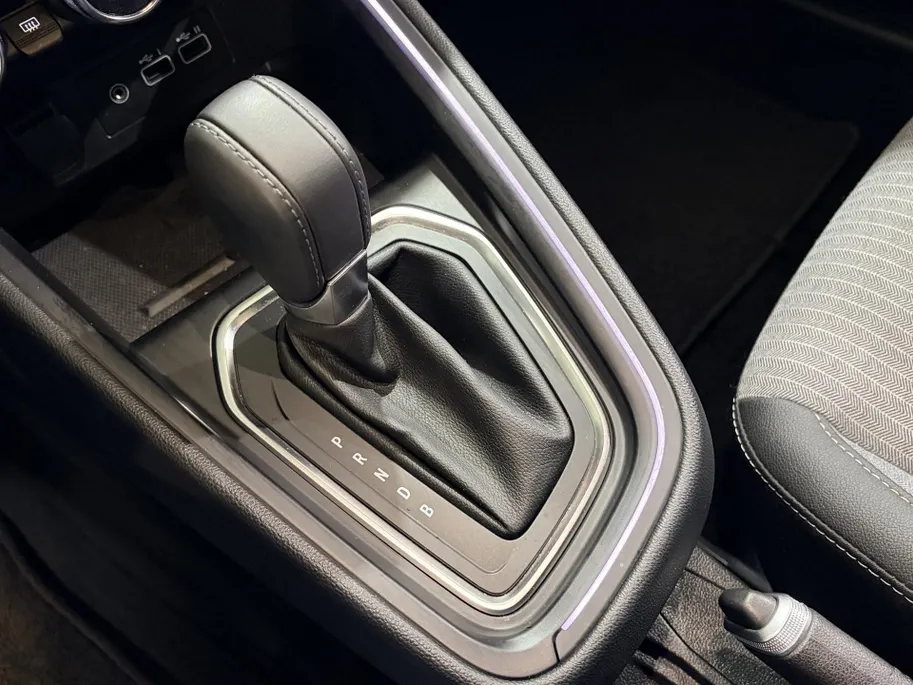 Renault Clio 145PK E-Tech Full Hybrid Techno Automaat | 9,3' Navi | Apple CarPlay/Android Auto | Climate Control | Cruise Control | Full LED | Camera | Parkeersensoren | Digital Cockpit | Licht & Regen Sensor |