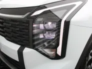 Kia Sportage 1.6 T-GDi Hybrid DynamicLine | Stuur-/stoelverwarming | Camera | Elek. stoelverstelling | Cruise adapt. | LED |  Telefoonlader | 18' LM | Clima |