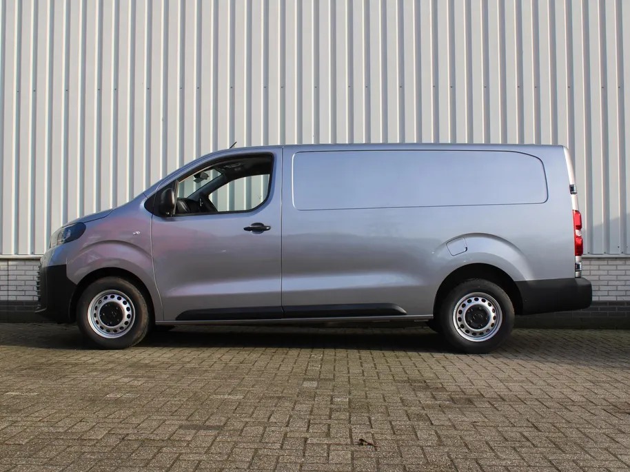 Toyota ProAce Long Worker 2.0 D-4D Challenger | Carplay | PDC | Airco | Cruise | Schuifdeur rechts |