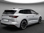 Škoda Enyaq iV 60 180pk Sportline · Camera · Elek. Voorstoel · Elek. Achterklep · Apple/Android Car Play · Stoel-& Stuurverwarming · P-Sensoren · 21'' Inch ·