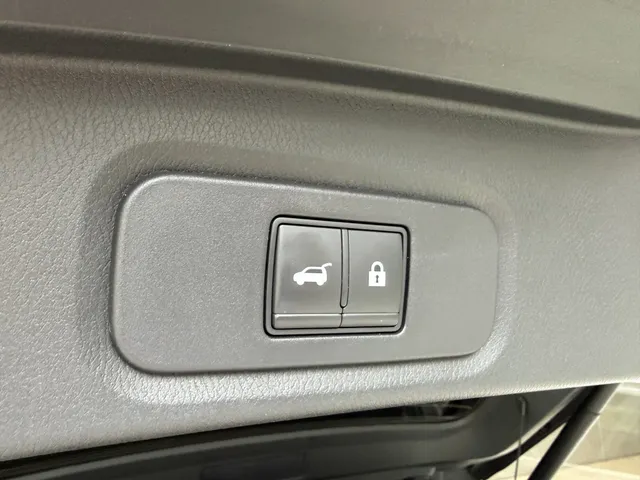 Nissan QASHQAI 1.3 Mild-Hybrid 158pk Xtronic Tekna | Trekhaak | Panoramadak | Cold Pack | Head-Up | Apple CarPlay | Android Auto | Keyless