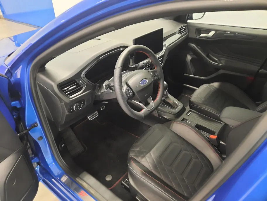 Ford Focus Wagon 1.0 EcoBoost 155 PK Hybrid ST Line X AUTOMAAT | Winter Pack | Adap. Cruise | Panoramadak |