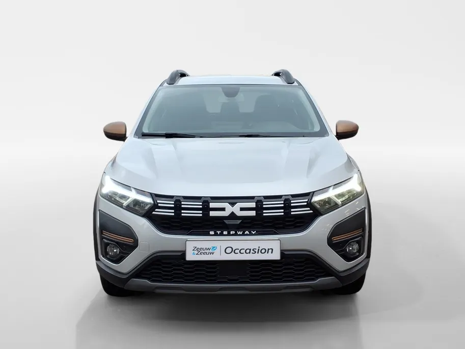 Dacia Sandero Stepway 1.0 TCe 100 ECO-G Extreme Apple Carplay/Android Auto , camera , navi , parkeersensor , climate , cruise , zwarte velgen .