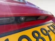 Hyundai Kona EV Fashion 64 kWh 204PK | Warmtepomp | SOH 100 % | Navigatie | Apple Carplay & Android Auto | Adaptive cruise control | Climate control | Head-up display | Parkeersensoren achter | Trekhaak |