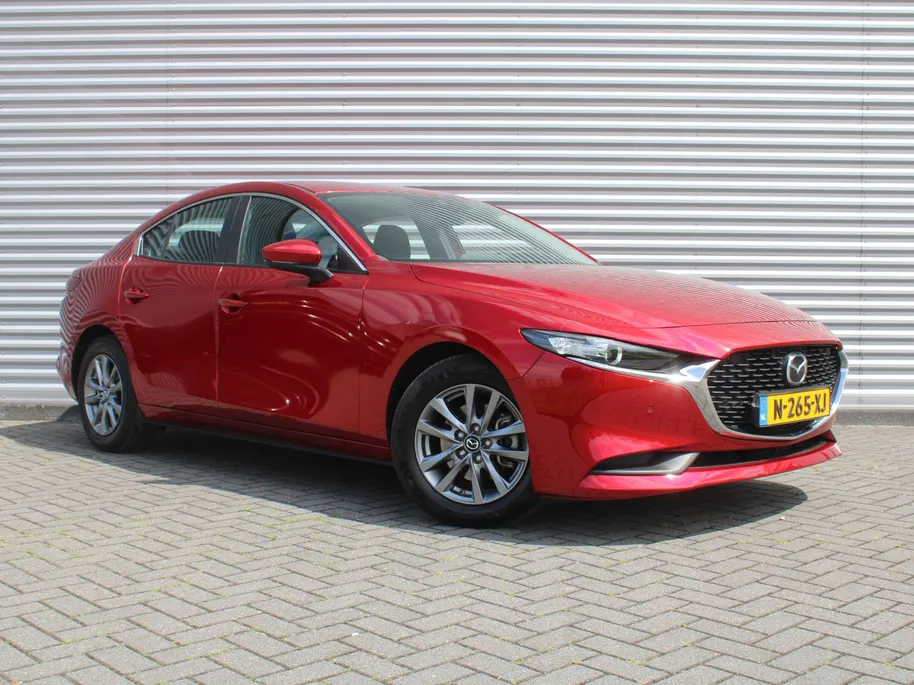 Mazda 3 2.0 e-SkyActiv-G M Hybrid 122 Comfort | Stuur-/stoelverwarming | Camera | Cruise adapt. | Clima | 16' LM | HUD | LED | Dodehoek detectie |