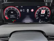 Volkswagen Golf 2.0TSI/265PK GTI DSG · Panoramadak · Camera · Trekhaak · Apple/Android Car Play · Garantie t/m 27-03-2030 of 100.000km