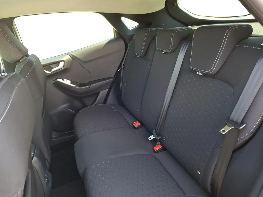 Ford Puma 1.0 EcoBoost Hybrid Titanium | 5.000,- Ready Set Ford Bonus | Winterpack | Afn. Trekhaak | Camera | Climate Control | Apple Carplay&Android Auto | Nieuw op voorraad!
