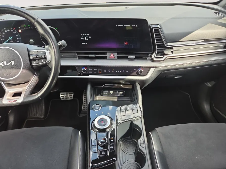 Kia Sportage 1.6 T-GDi Plug-in Hybrid AWD GT-Line | Zeer compleet | Trekhaak | Elektrische achterklep | Panoramadak | Fabrieksgarantie t/m  11-05-2030 + 3x 1 jaar* | NAP