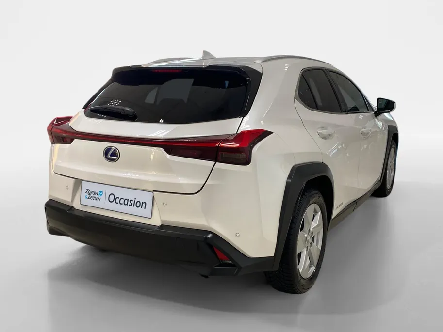 Lexus UX 250 HYBRID | FIRST EDITION | TREKHAAK | NL-AUTO |