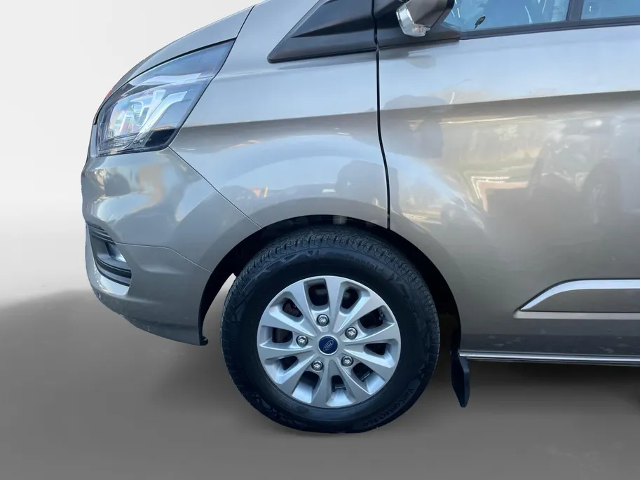 Ford Transit Custom Camper 170pk automaat | Keuken met gootsteen- koelkast- gasfornuis | Zonnescherm | Nieuwe distributieriem | Cruise control | Trekhaak | Extra opbergruimte | Stoelverwarming Transit Custom Camper 170pk automaat | Keuken met gootsteen- koelkast- gasfornuis | Zonnescherm | Nieuwe distributieriem | Cruise control | Trekhaak | Extra opbergruimte | Stoelverwarming