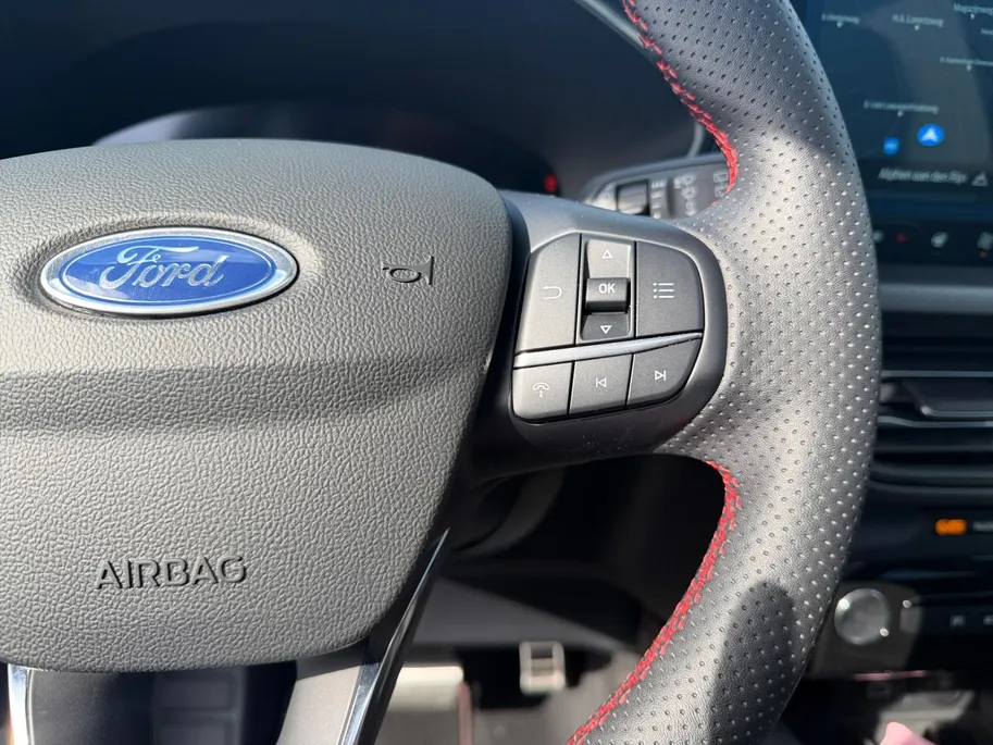 Ford Kuga 2.5 PHEV ST-Line X | Automaat | Pano dak | BLIS | Adapt. Cruise control | Winter pack | Elektr. trekhaak | Elektr. achterklep | B&O audio | Apple carplay & Android auto | Fabrieksgarantie |