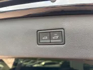 Volkswagen Tiguan Allspace 1.4 TSI Highline 7p. *Automaat*Navi*Schuif/kanteldak*Climate Control*Trekhaak*Stoelverwarming*Lederen bekleding*Parkeerhulp*Elekt. Achterklep*Vol opties!