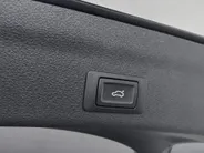 Audi A6 Avant 40 TFSI 204pk S edition Competition · Panoramadak · Apple/Android Car Play · Camera · Elek. stoelverstelling met memory · 19'' Velgen ·  Garantie t/m 15-07-2028 of 100.000km