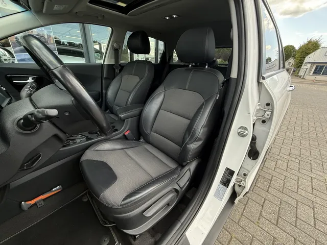 Kia Niro 1.6 GDi H. Execut.Line | Open dak | Trekhaak