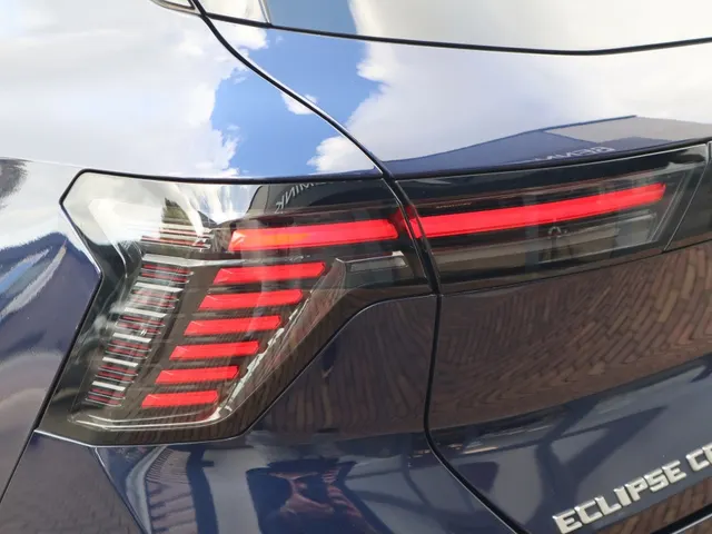 Mitsubishi Eclipse Cross Intense 67 kWh | Stoel Verwarming | Carplay |