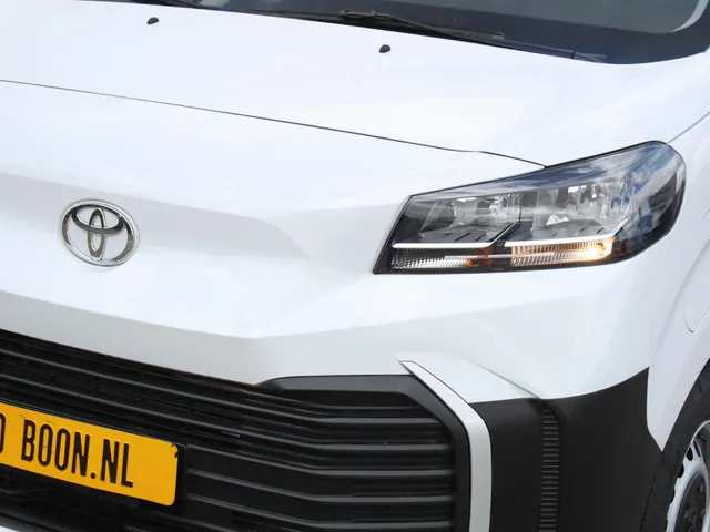 Toyota ProAce Electric Long Worker Challenger Extra Range L2 75 kWh | Cruise | Airco | Camera