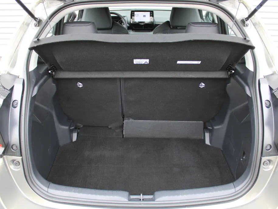 Mazda 2 Hybrid 1.5 Agile | Comfort pakket | Trekhaak | CarPlay | Camera | Stuur-/stoelverwarming | Cruise adapt. | 15' LM |
