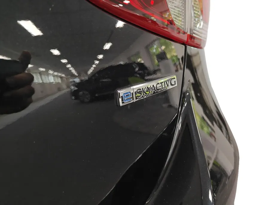 Mazda 2 1.5 e-SkyActiv-G 90 Homura | Achteruitrijcamera | Adaptive Cruise Control | LED | 16' LM Velgen