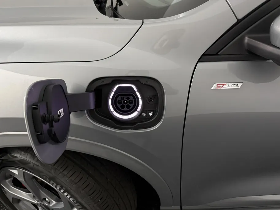 Ford Kuga 2.5 PHEV ST-Line X 243pk | Winterpack | AGR Stoelen | B&O | Pano |