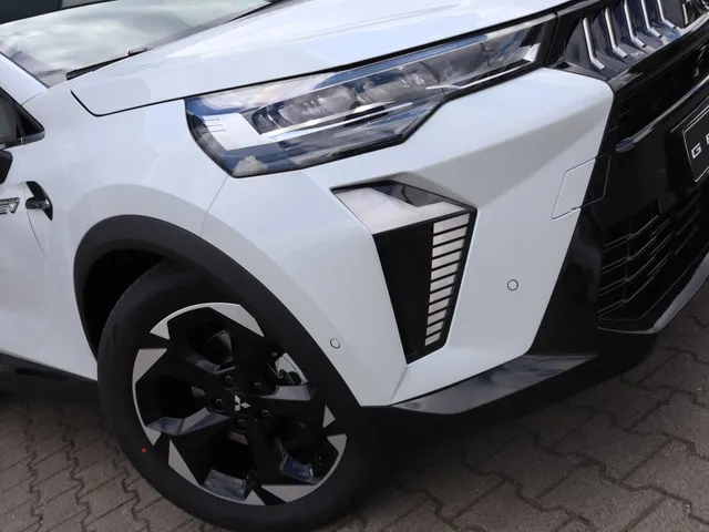 Mitsubishi Grandis 1.8 HEV Intense+ | Stoel/Stuur Verwarming | Apple/Android Auto |