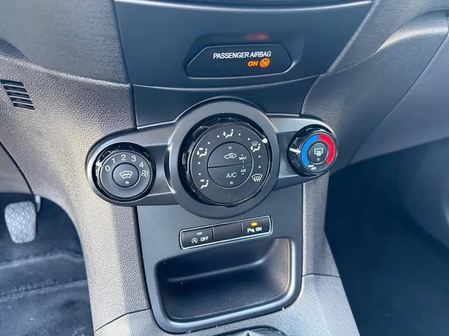 Ford Fiesta 1.0 Style Ultimate | NL Auto | Volledige Historie | Parkeersensoren | Navigatiesysteem | LMV |