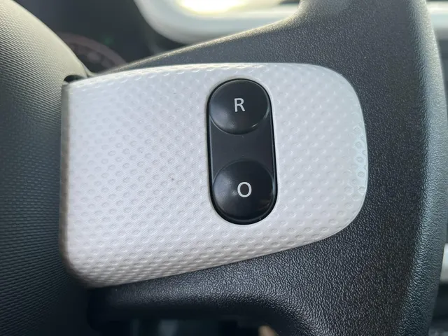 Renault Twingo 1.0 SCe Life | Achterwielaandrijving | Airconditioning  | Elektrische Ramen