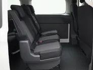 Volkswagen e-Transporter Bedrijfswagens Kombi Life 64kWh 218pk L2 9 Persoons 716162