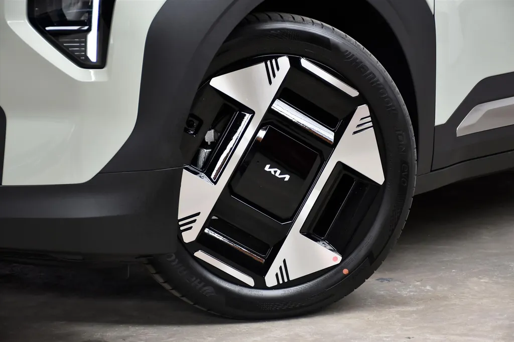Kia EV3 58,3 kWh 204pk Plus Advanced