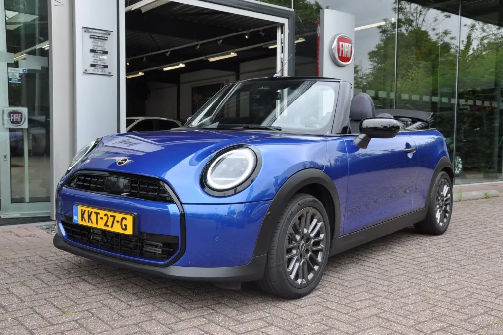 MINI Cooper Cabrio 2.0 C Fav. S