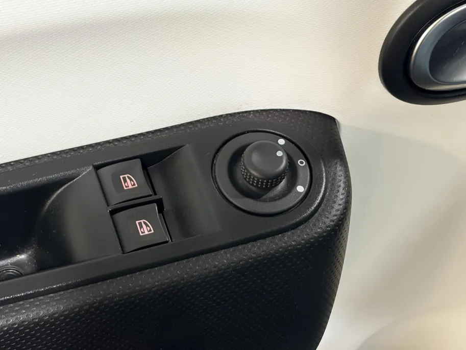 Renault Twingo 75PK SCe Collection | 1e eigenaar | Airco | Bluetooth | Elektrische Ramen & Spiegels | USB | Centrale Deurvergrendeling | LED Dagrijverlichting | Licht Sensor |