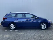 Toyota Auris 1.8 Hybrid CVT Active / Allseasonbanden / Climate en cruisecontrol! /
