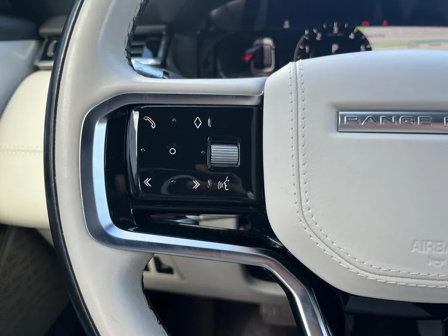 Land Rover Range Rover Velar 2.0 P400e S |Meridian Audiosysteem|Elektrisch bedienbare achterklep| Dodehoek detectie| Trekhaak| 12 maanden Bovag Garantie|