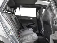 Volkswagen Golf variant R-Line Edition 1.5 eTSI 150 pk 7 versn. DSG · Assistance Pakket Plus · Panoramaschuif-kanteldak · Trekhaak inklapbaar, met elektrische ontgrendeling · Prijs is inclusief inruilpremie · MEGA SALE