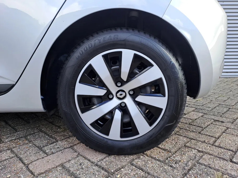 Renault Clio 1.0 TCe 90 Equilibre | Navi | Cruise | Apple Carplay/Android Auto