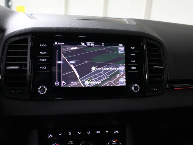 Škoda Karoq 1.5 TSI ACT Sportline Blackstyle Navigatie | Camera | Digitale Cockpit | Stoelverwarming | Adaptieve Cruuse Control