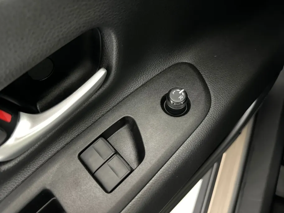 Toyota Aygo X 1.0 Pulse | 17'' L.M. Velgen | Adaptieve Cruise Control | App Connect