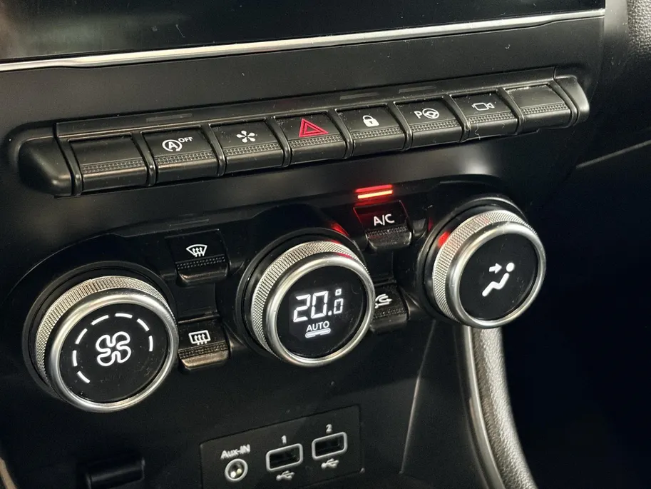 Renault Captur 100PK TCe Edition One | Trekhaak | Bose Audio | 360 Camera | Climate Control | Cruise Control | Apple CarPlay/Android Auto |