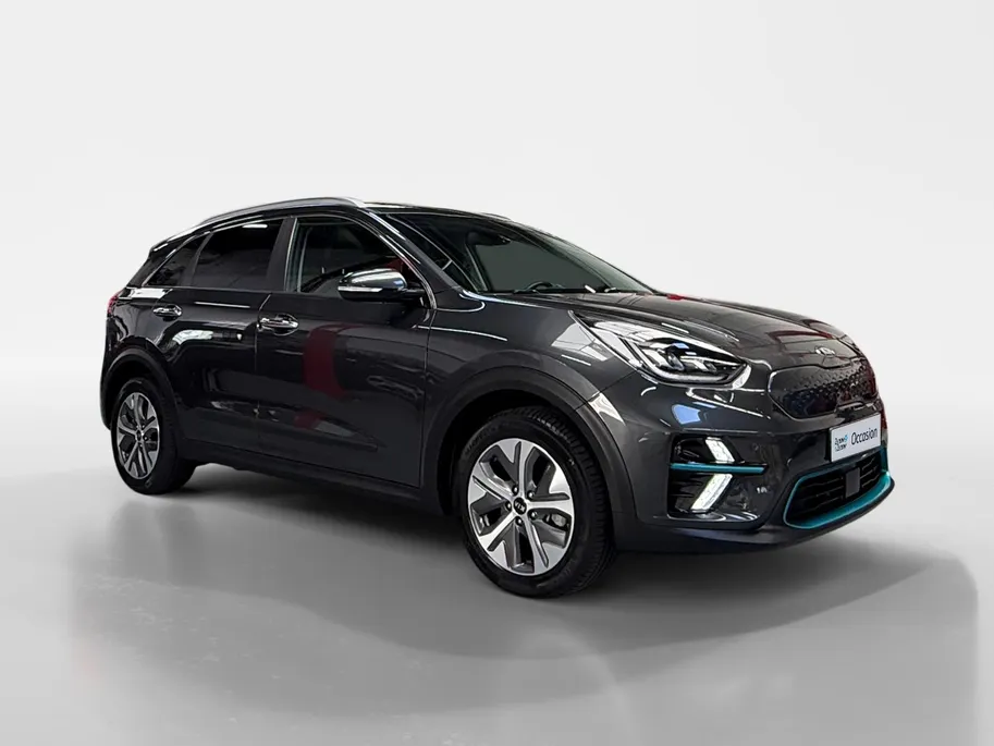 Kia e-Niro ExecutiveLine 64 kWh Full options | Stoelverwarming + verkoeling | Navigatie / Carplay | Dodehoekdetectie | Memory seat