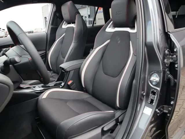 Toyota Corolla Touring Sports Hybrid 140 GR Sport | Schuif/Kantel Dak | Headup Display | Apple/Android Auto |