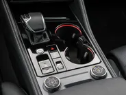 Volkswagen Touareg 3.0 TSi 462pk DSG eHybrid 4MOTION R · SOH 96.9% · Panoramadak · 360 Camera · Luchtvering · Wegklapbare Trekhaak · Stoelventilatie · Elek. Voorstoelen · 21'' Inch ·
